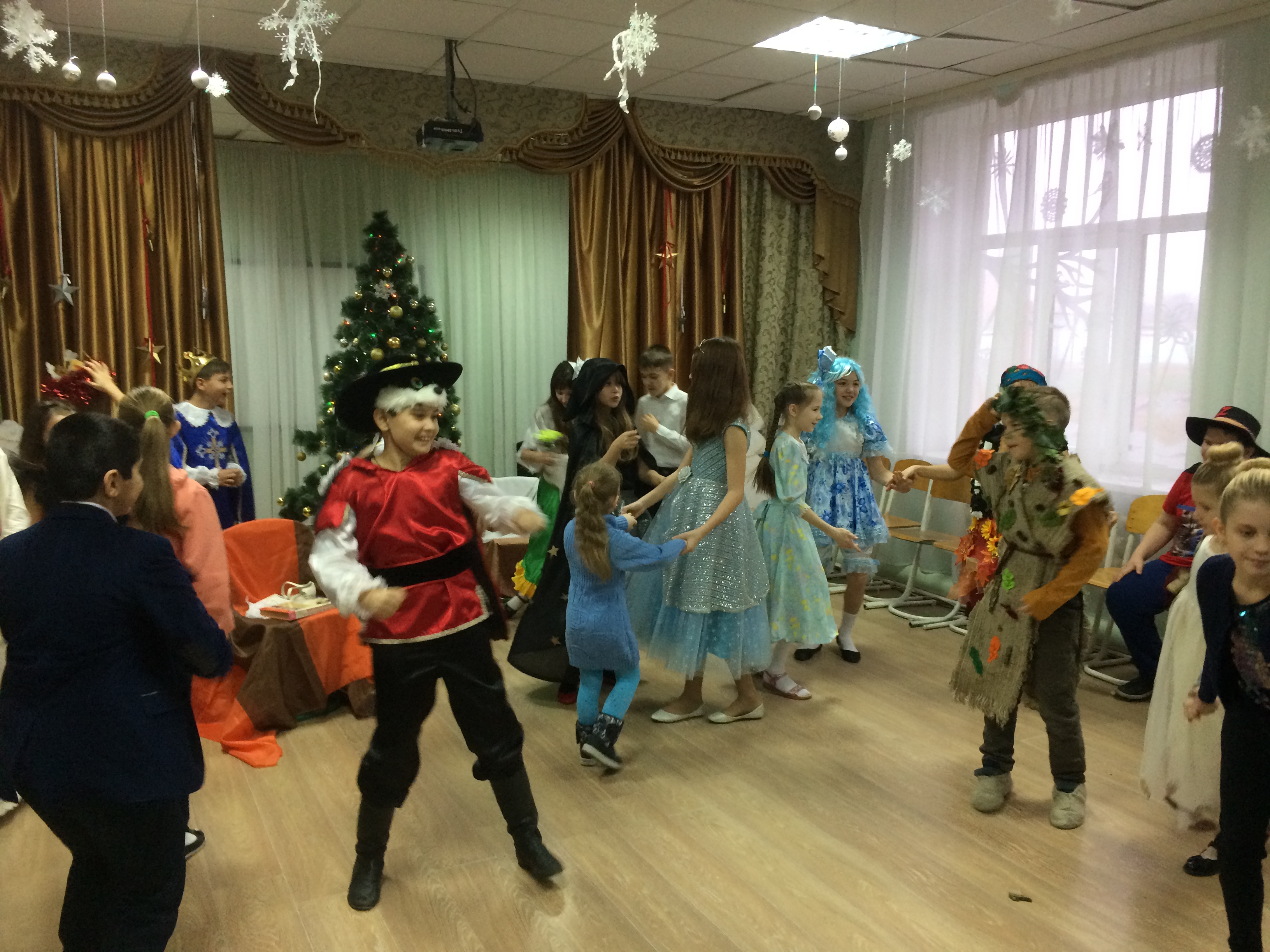 organizovano-teatralizovannoe-predstavlenie-v-gostyah-u-skazki-3