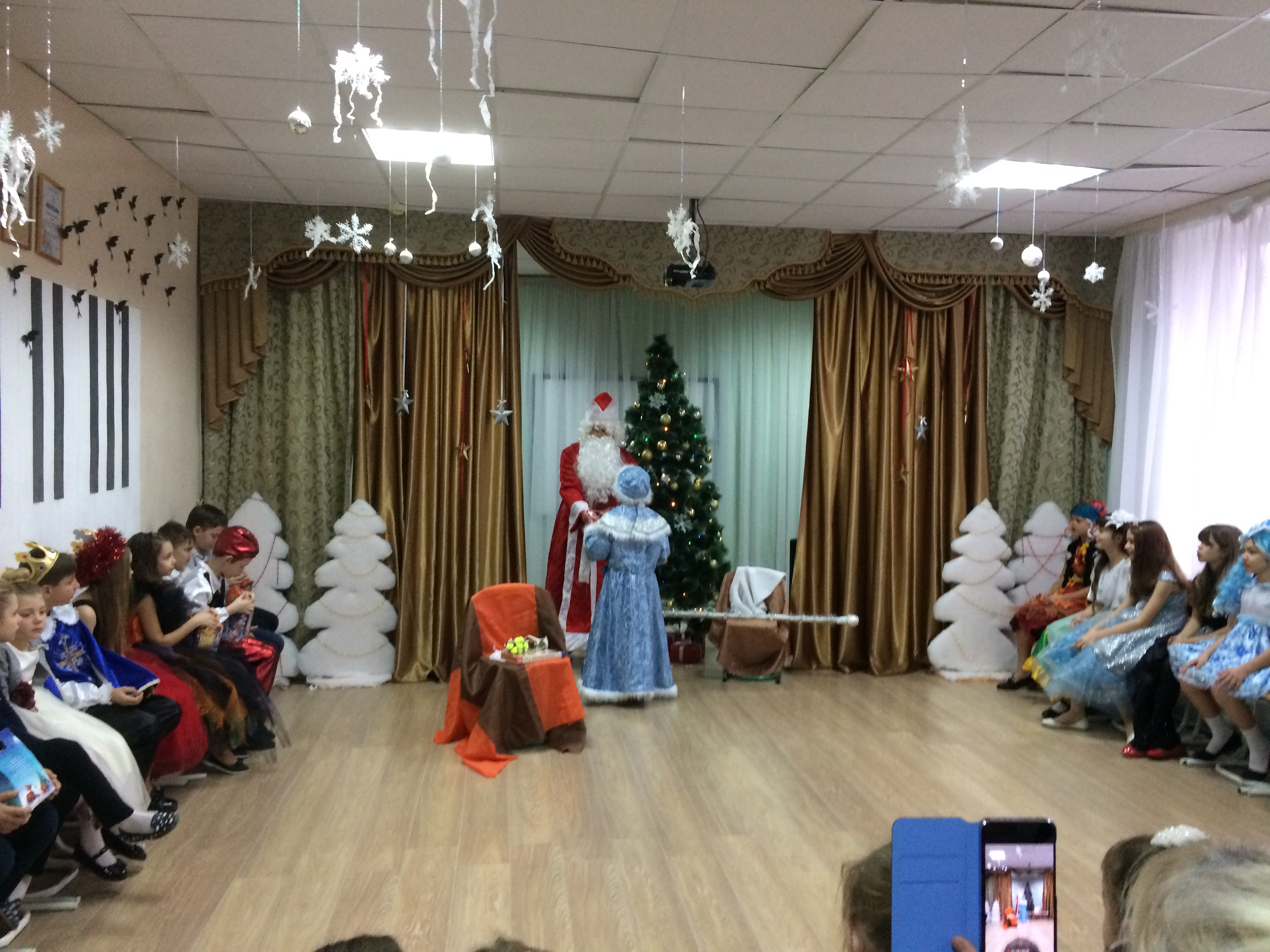 organizovano-teatralizovannoe-predstavlenie-v-gostyah-u-skazki-5